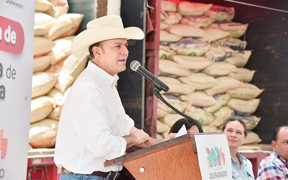 Esteban sí apoya al campo duranguense, en poco tiempo se ve el progreso - productores del Mezquital (4)